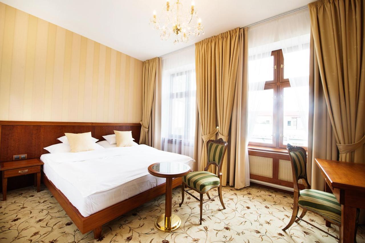 Hotel Slavie Pelhřimov מראה חיצוני תמונה